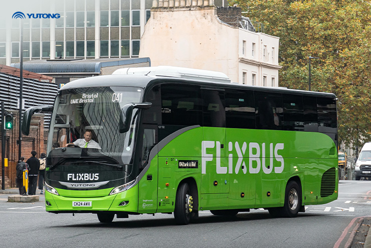 Το 2.000ό όχημα Yutong στο Ηνωμένο Βασίλειο είναι το FlixBus GT12 για το Πρώτο Λεωφορείο στη Δυτική Αγγλία