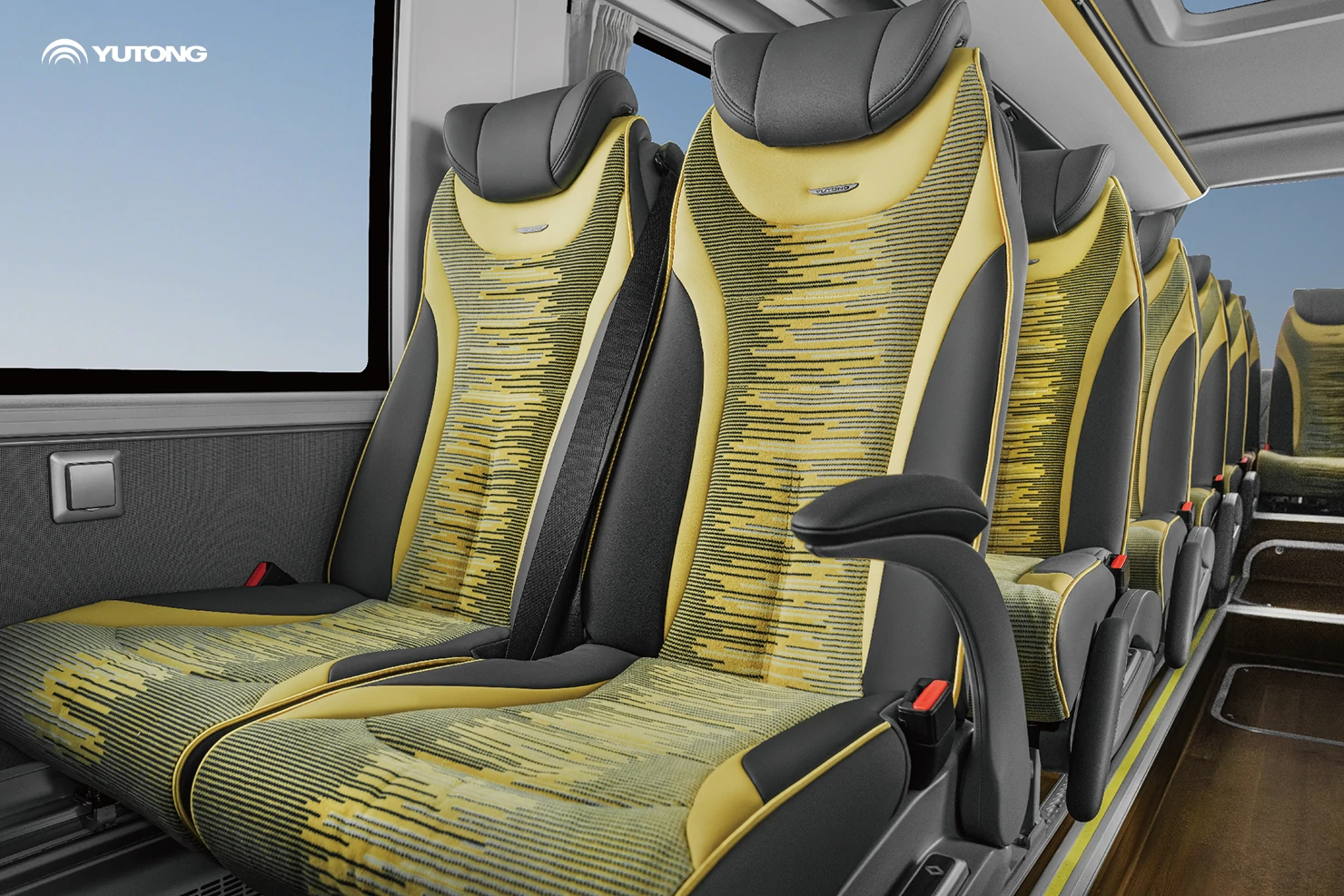 Yutong left-hand drive diesel coach T12 debuts: superior reliability for premium travel Yutong left-hand drive diesel coach T12 debuts: superior reliability for premium travel