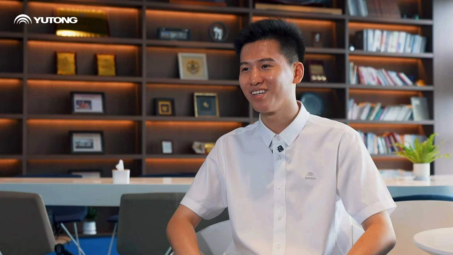 Gather in Yutong, Connect the World, Grow Hand in Hand with Our Global Workforce Gather in Yutong, Connect the World, Grow Hand in Hand with Our Global Workforce