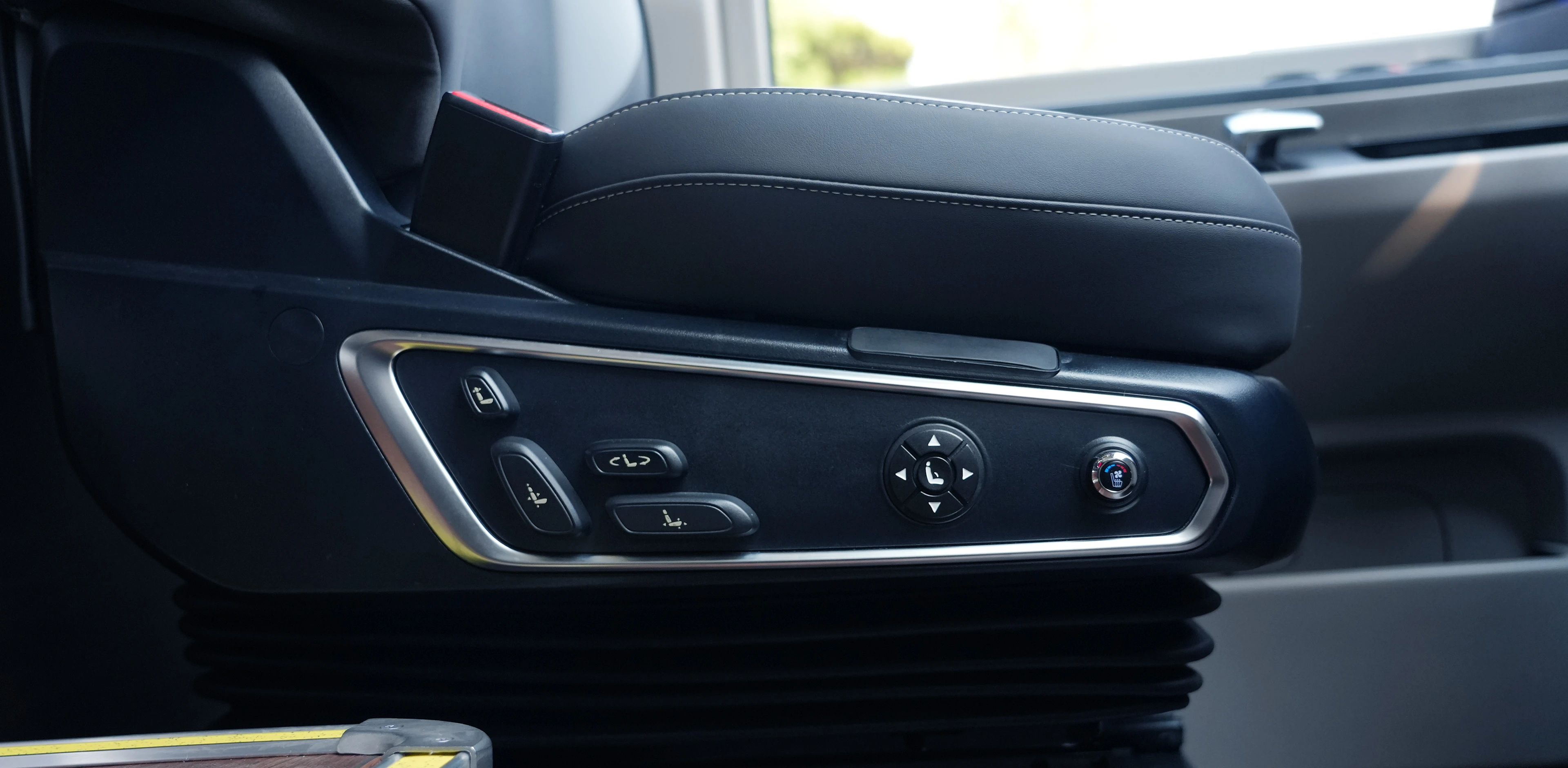 Intelligent electronically controlled cooling system
